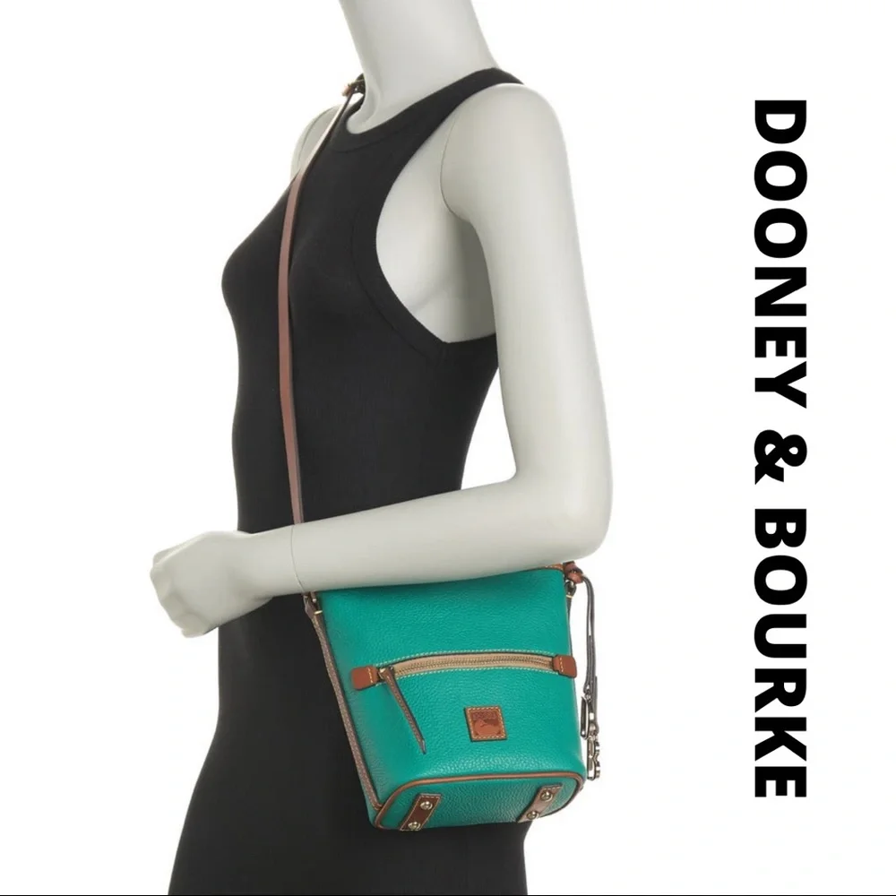 NWT Dooney & Bourke Zip Leather Crossbody Bag - Picture 2 of 6